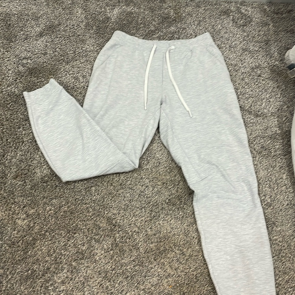 Men’s LuluLemon grey city sweat joggers